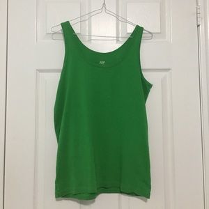 super pretty emerald green tank top